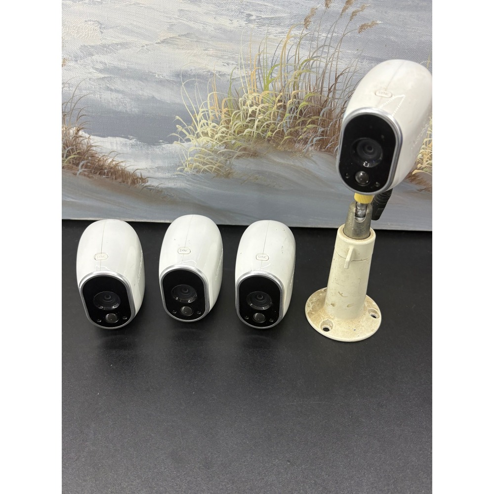 Netgear Arlo Smart Home Security Camera Lot of 4 White Wireless VMC3030 Mount